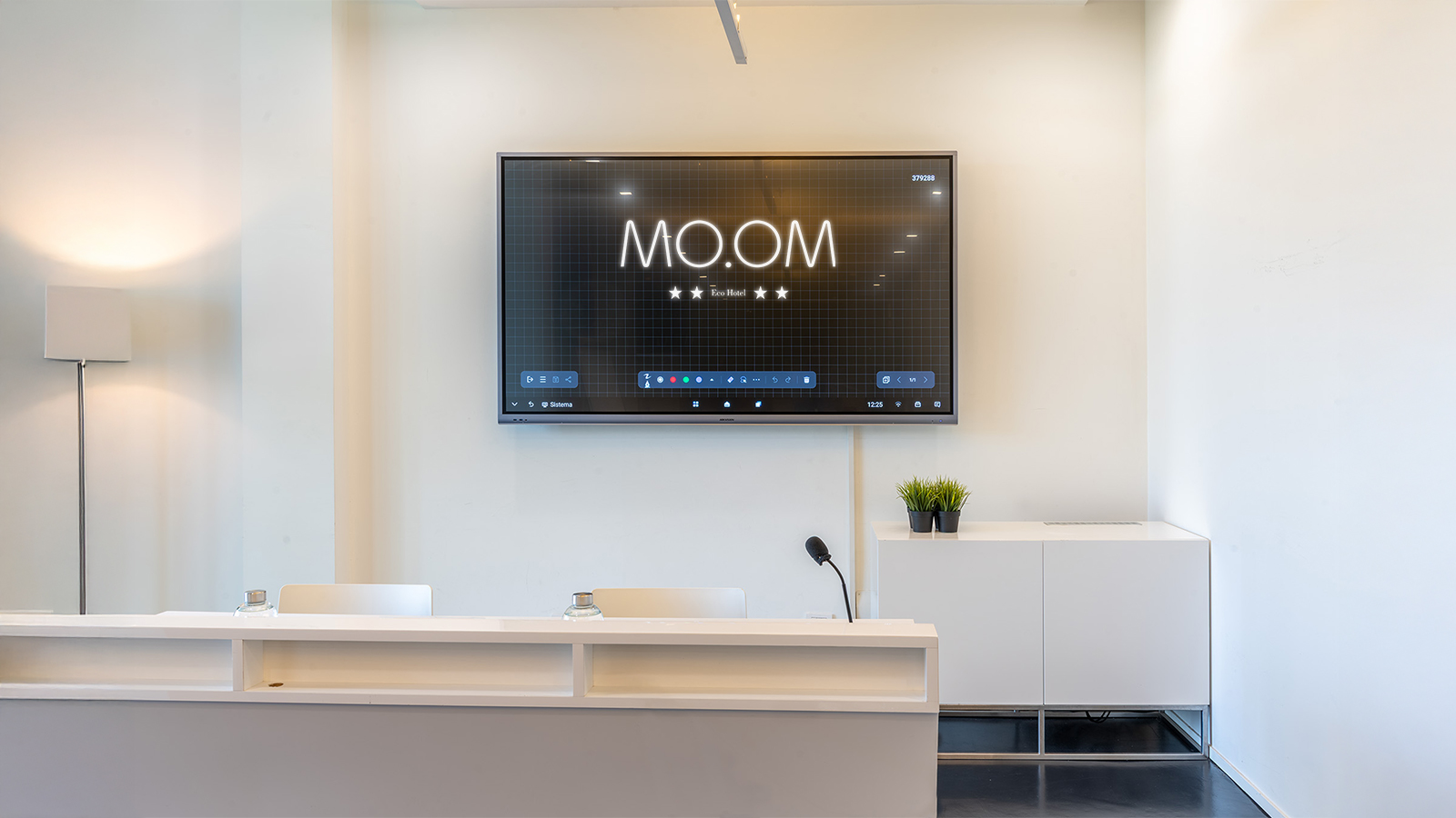 Lavagna interattiva digitale per presentazioni e meeting